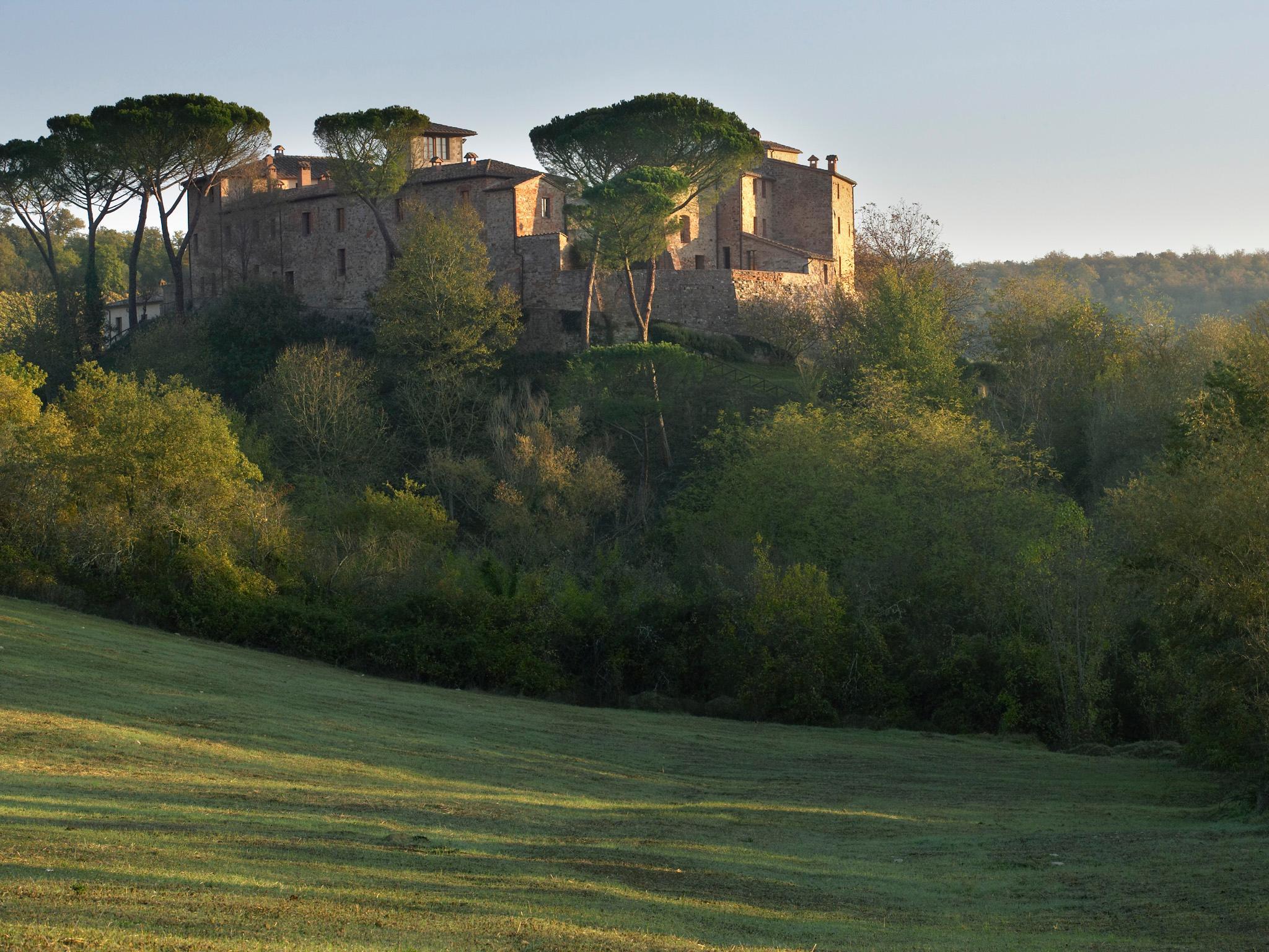 Castel Monastero - The Leading Hotels Of The World Castelnuovo Berardenga Exterior photo