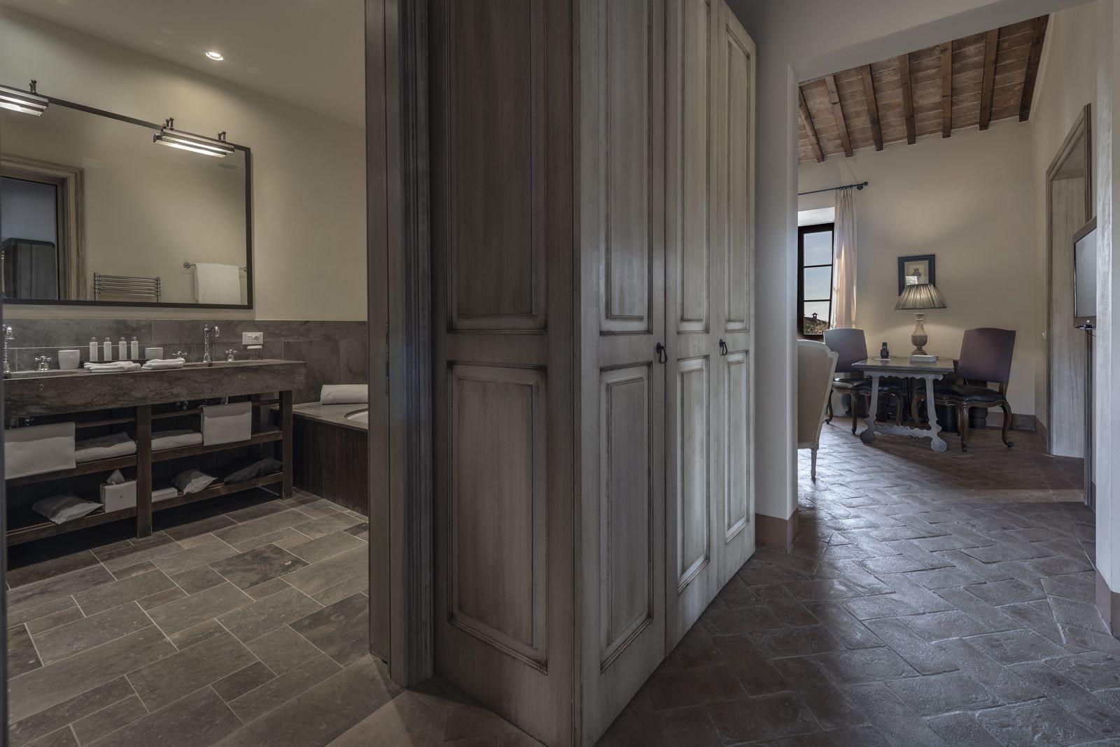 Castel Monastero - The Leading Hotels Of The World Castelnuovo Berardenga Exterior photo