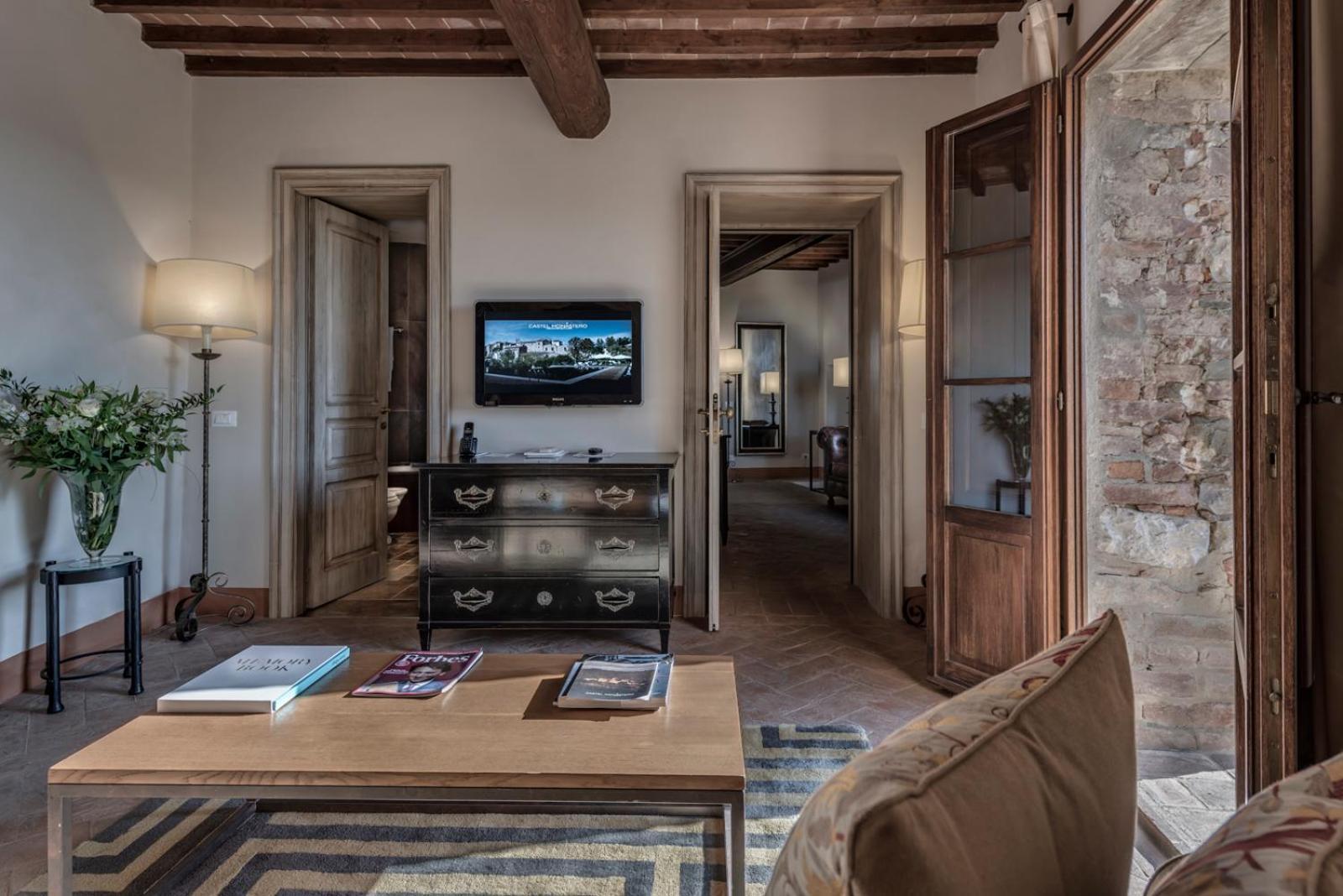 Castel Monastero - The Leading Hotels Of The World Castelnuovo Berardenga Exterior photo